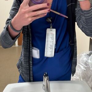 FIGS Casma 3 Pocjet Scrub Top